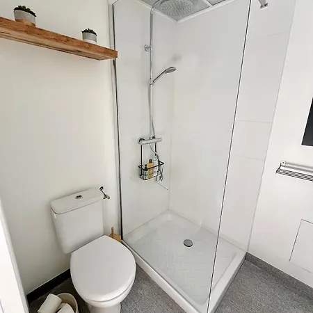 Sous Le Figuier Chalet Saint-Nazaire-de-Pezan